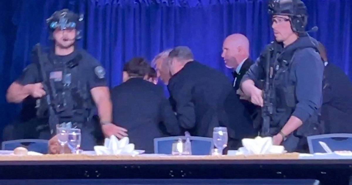 Tiroteio nos EUA: o relato de um jornalista que assistiu ao momento em que Trump e Melania são retirados