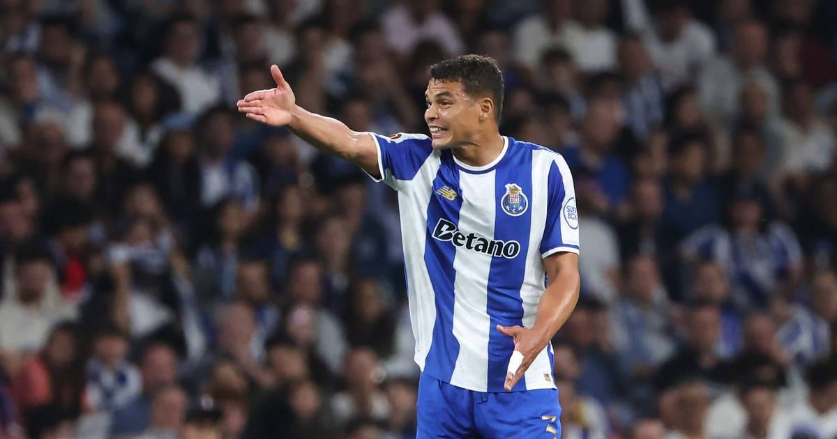 Thiago Silva conquista 31.º título da carreira ao conquistar campeonato pelo FC Porto