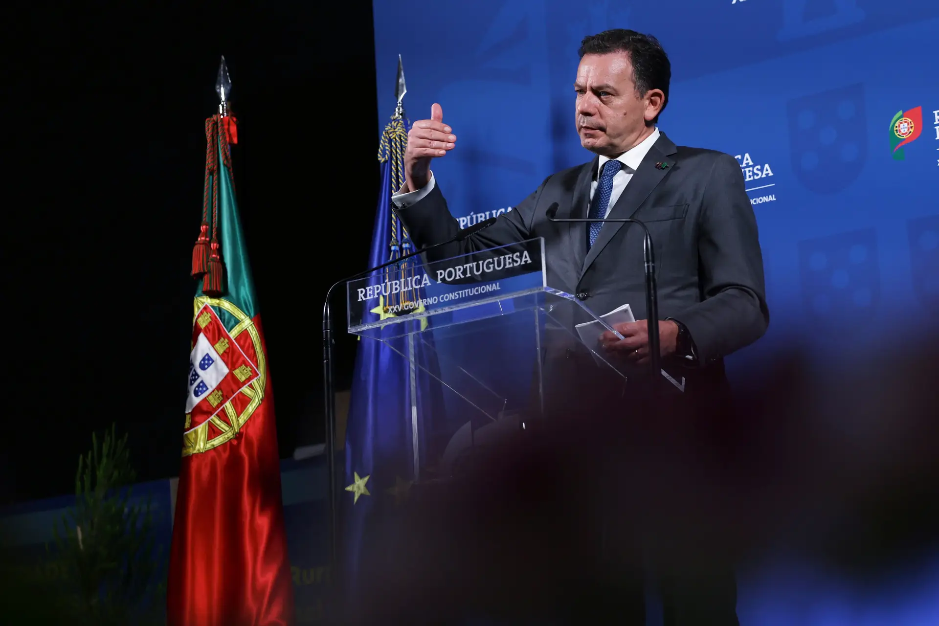 Governo aprova esta quinta-feira revisão da legislação laboral, diz Montenegro