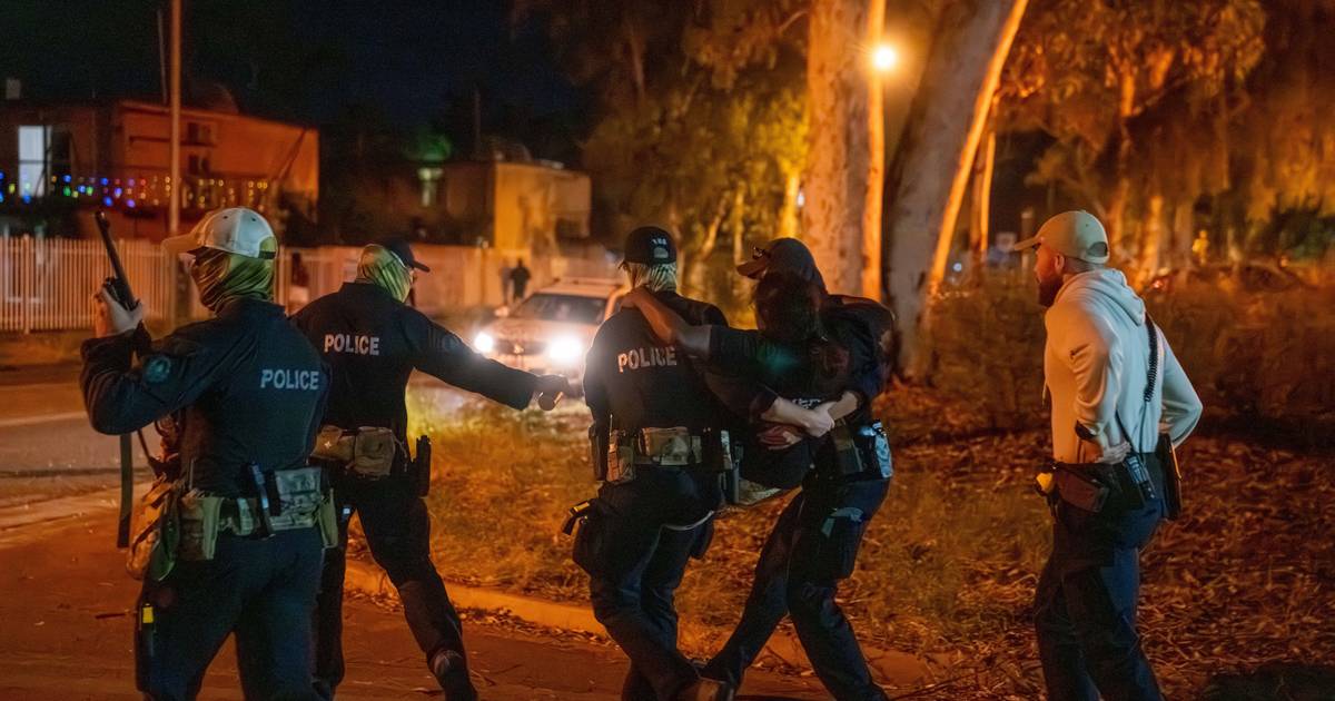 Suspeito de matar criança de cinco anos espancado por populares na Austrália