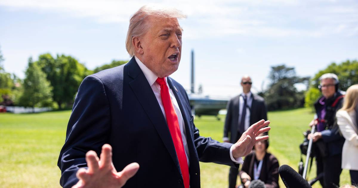 Trump dá duas opções ao Irão: ou chega a acordo ou é 