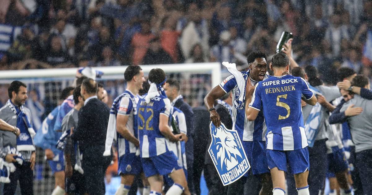 Cinco jogadores do FC Porto voltam a ser campeões quatro anos depois