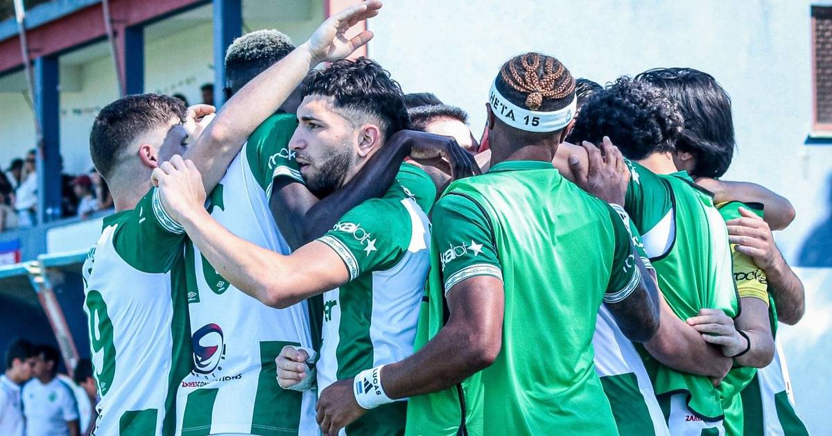 Bonfim ao rubro: Vitória FC carimba regresso aos nacionais após dois anos nas distritais