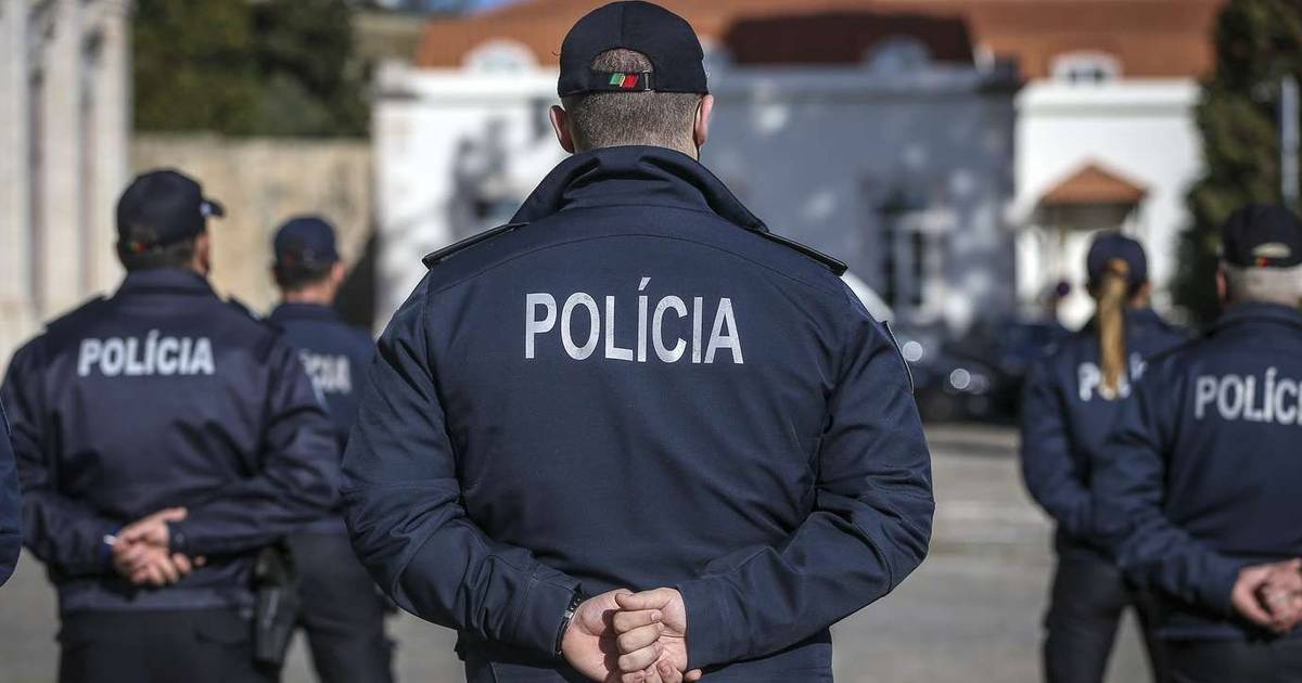 PSP descobre alojamento clandestino na cave de restaurante em Sintra