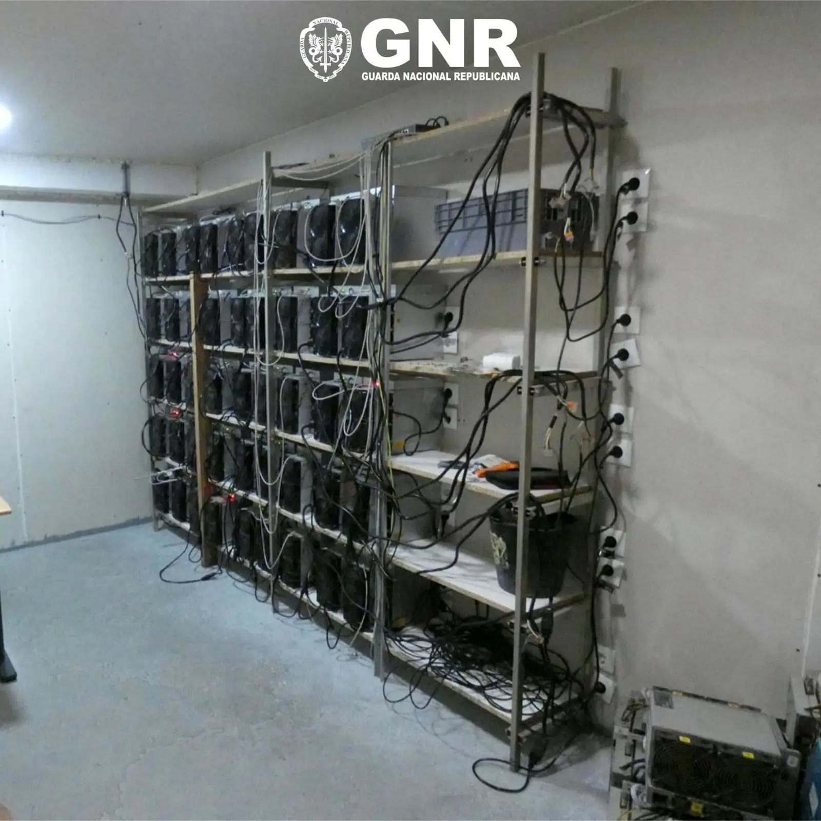 GNR desmantela operação de mineração de criptomoedas no Bombarral — image 3