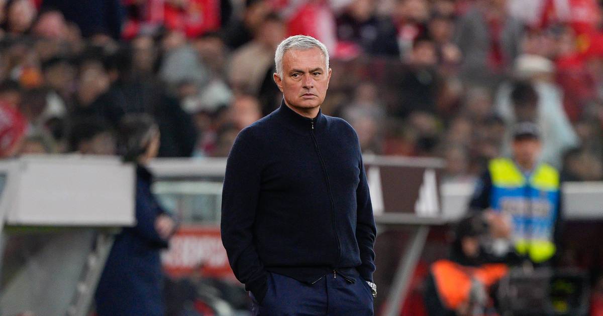 Jornalista espanhol fala sobre possível regresso de Mourinho ao Real Madrid: 