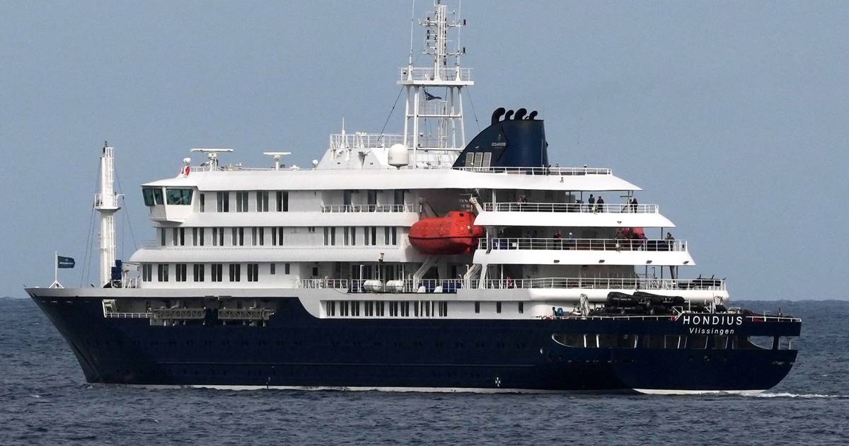 Passageiros de navio com casos de hantavírus desembarcam esta madrugada nas Canárias