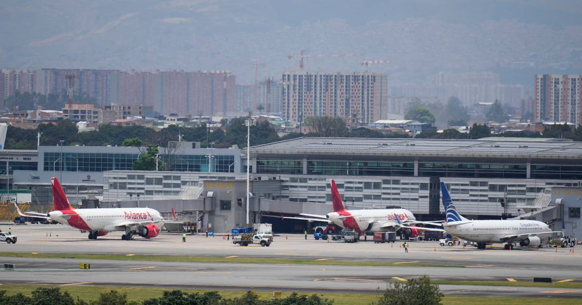 Drone com explosivos encontrado perto do aeroporto da capital da Colômbia