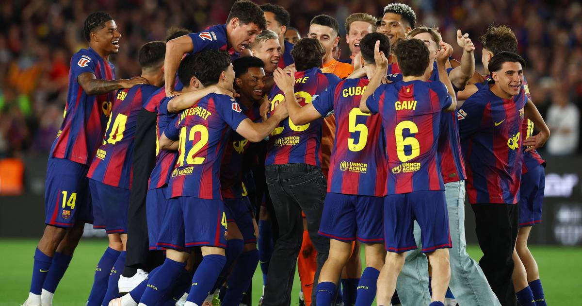 Barcelona vence Real Madrid no El Clásico e é bicampeão espanhol