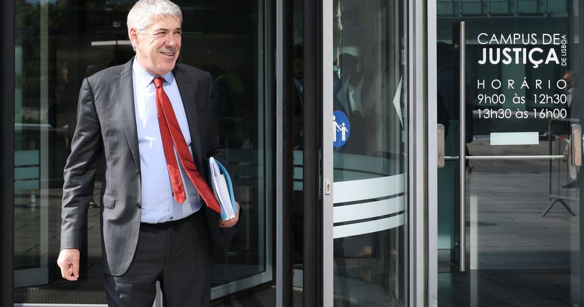 Sócrates pede a tribunal que declare inválidos atos praticados por advogado oficioso