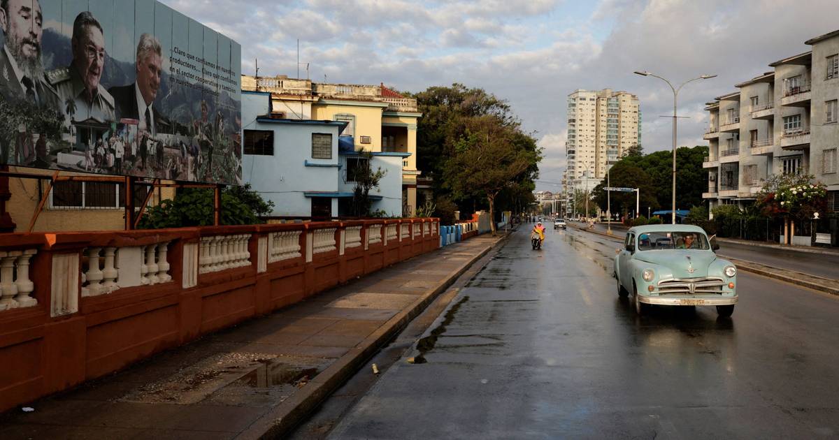 Colômbia envia 100 toneladas de ajuda humanitária para Cuba