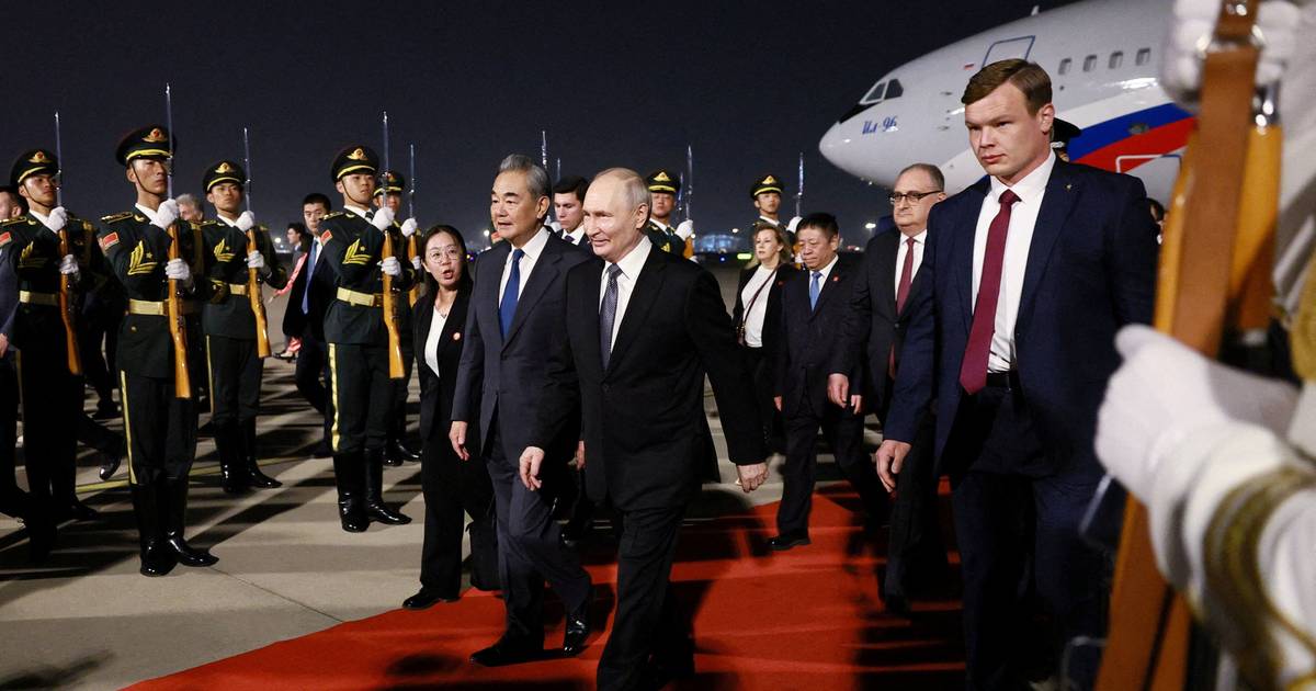 Putin chega à China para encontro com Xi Jinping