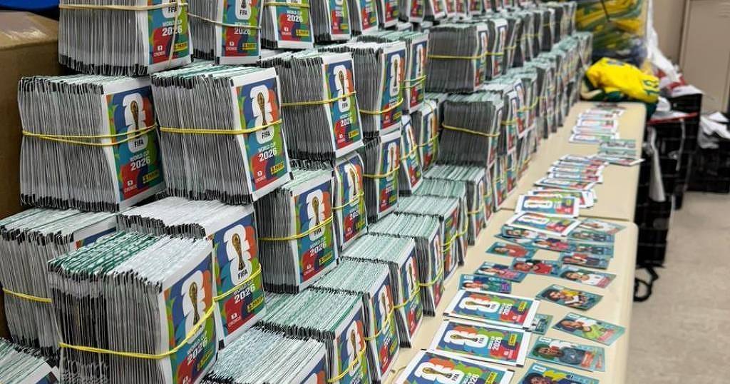 O lado negro da febre dos cromos do Mundial: polícia apreende 200 mil falsificados