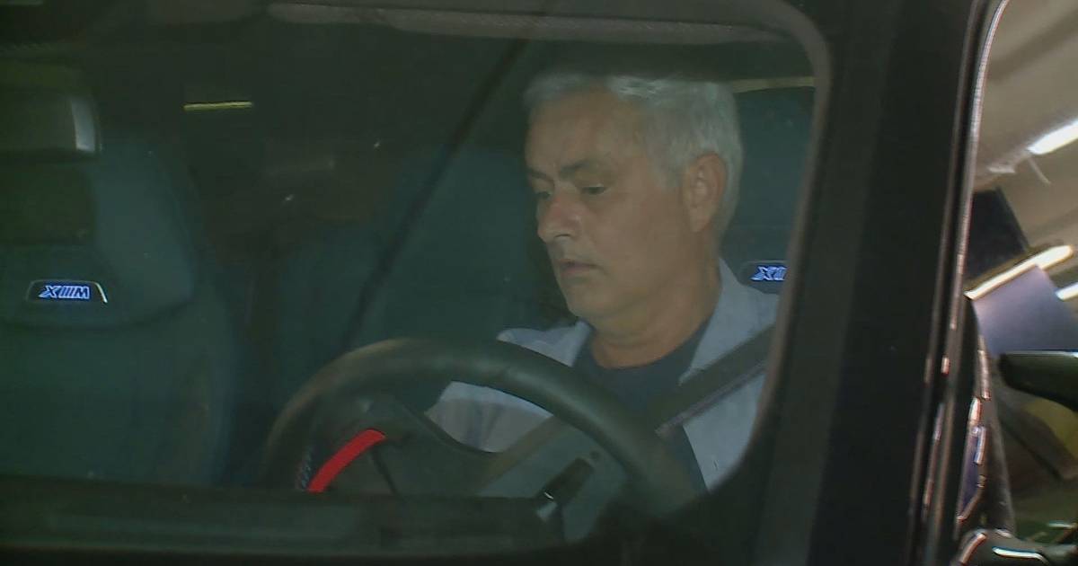 Mourinho de regresso a Lisboa após viagem à Alemanha