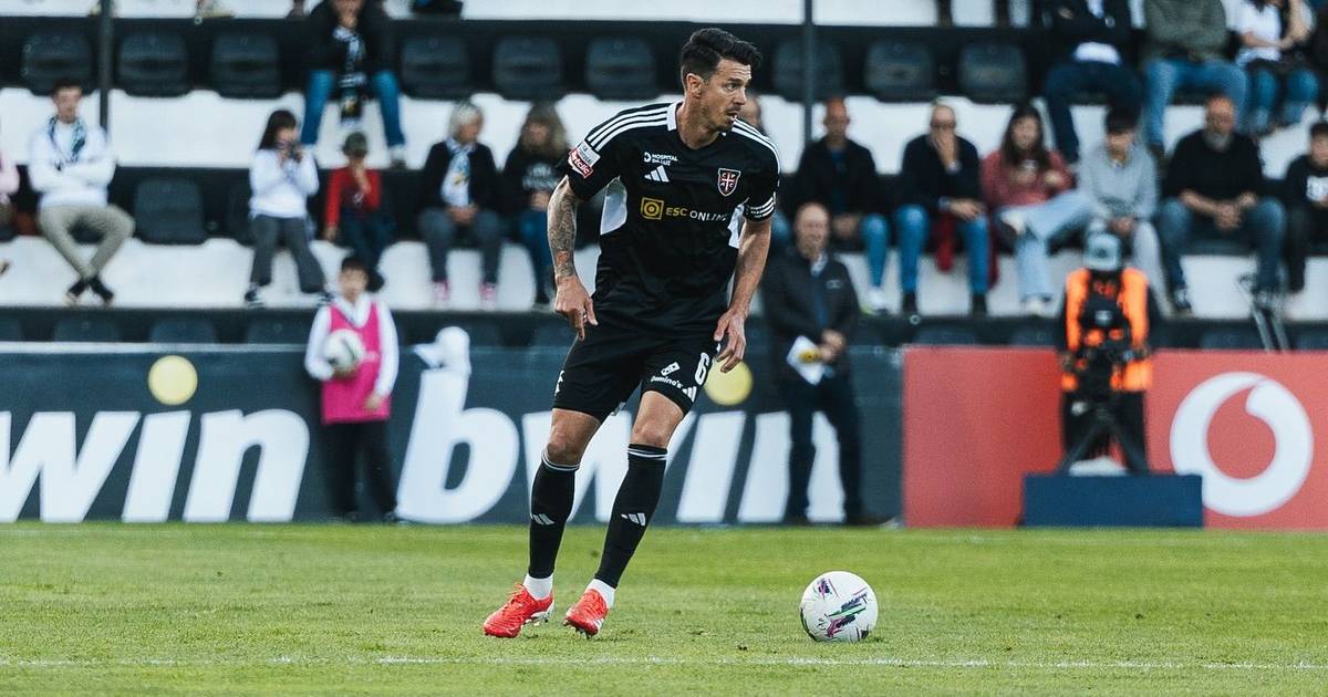 José Fonte despede-se como "lenda do futebol português" em c