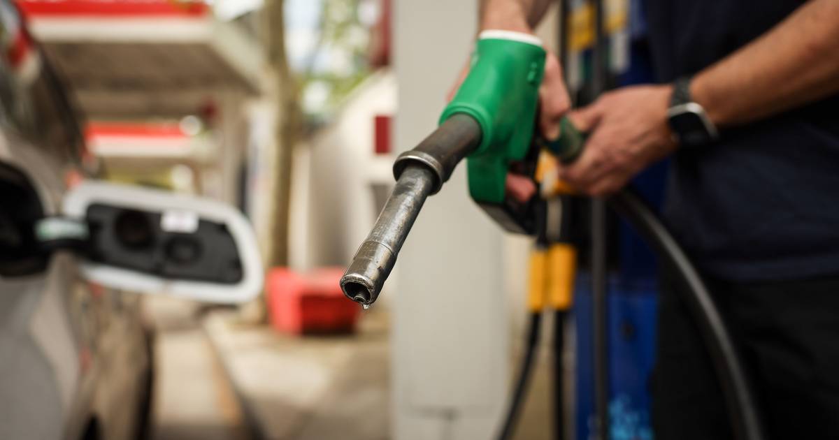 Apoios nos combustíveis: bombeiros, taxistas e entidades do setor social continuam à espera da ajuda