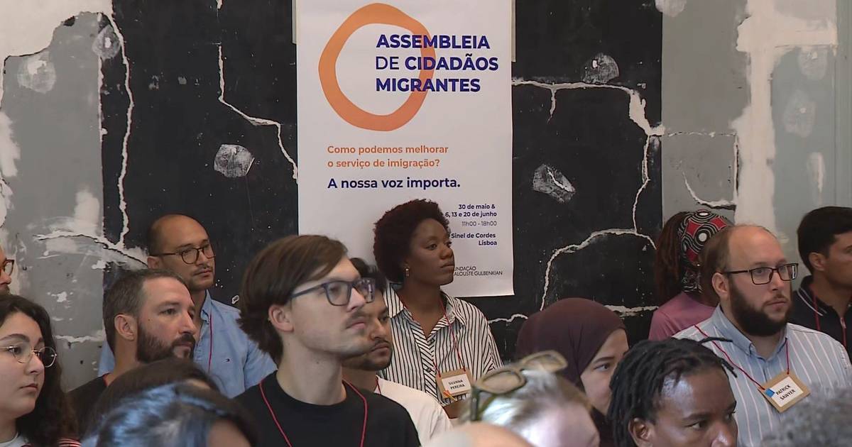 Quase 300 imigrantes participam em debate sobre melhorias no serviço de imigração em Portugal