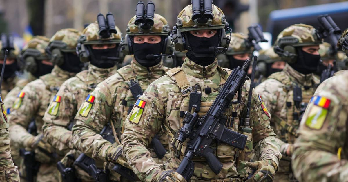 Forças especiais romenas e italianas treinam resposta a ataq