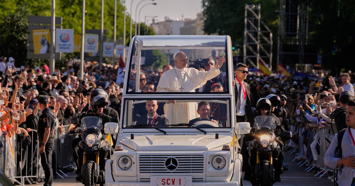 Papa Leão XIV recebido por mais de um milhão de pessoas em M