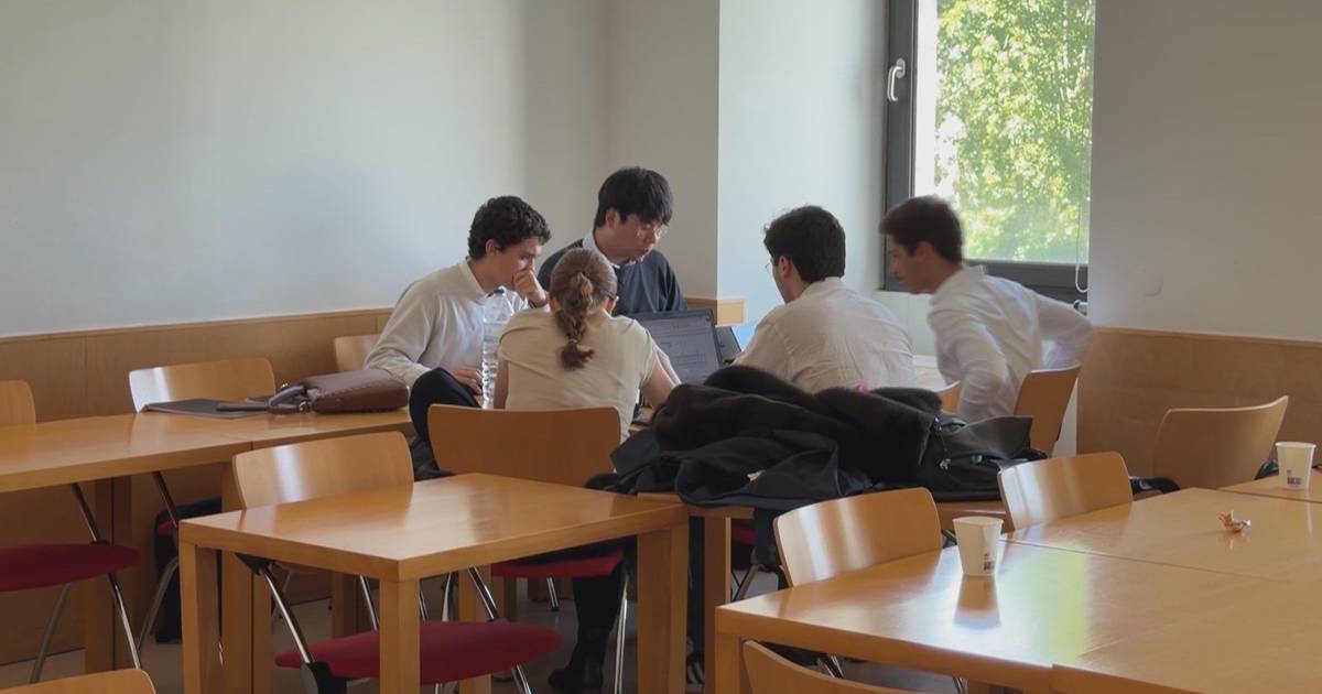 Estudantes do ISEG geriram empresa através de simulador, ven