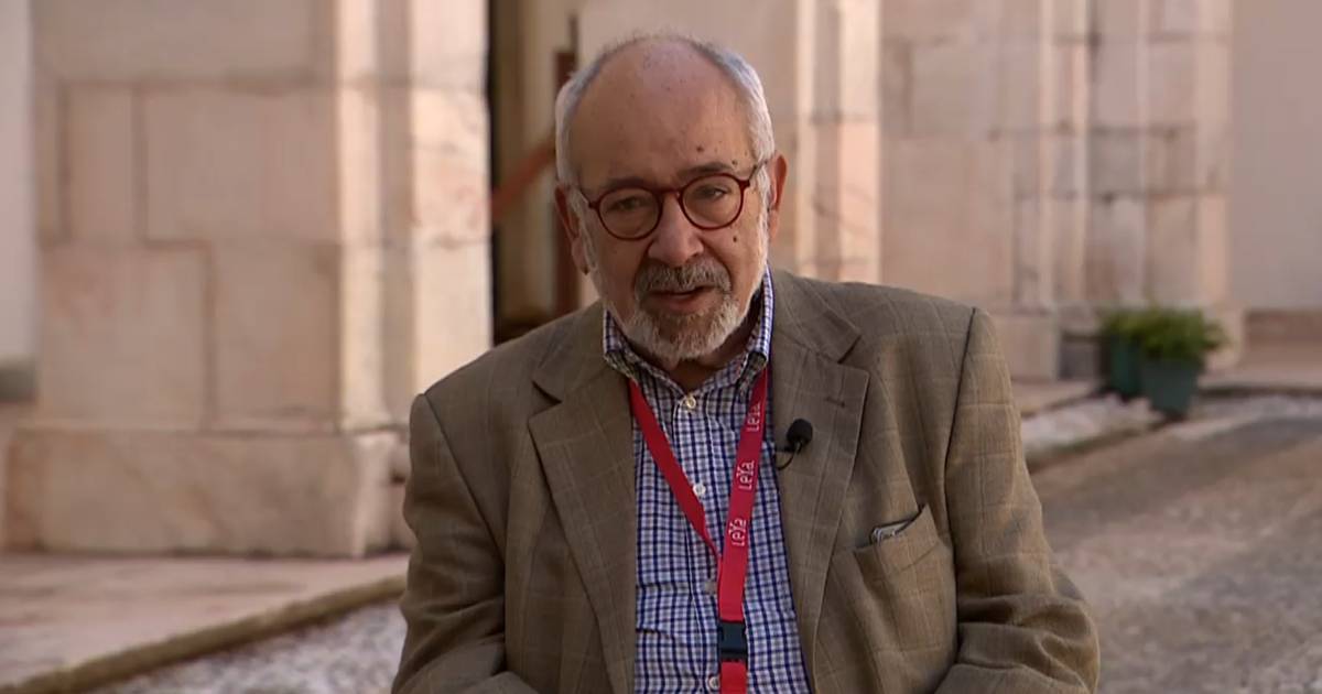 Francisco Moita Flores acaba de lançar um livro e 