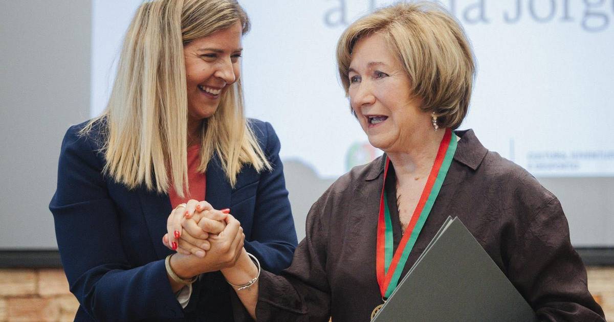Escritora Lídia Jorge distinguida pela Ministra da Cultura c