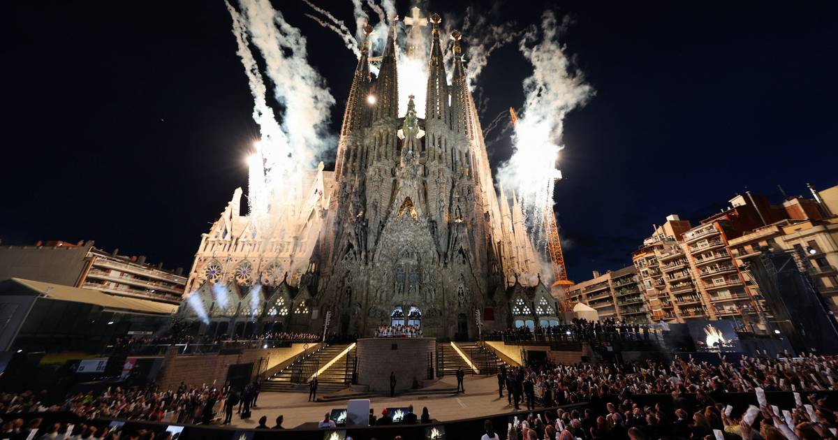 Papa inaugura Torre de Jesus da "extraordinária" S