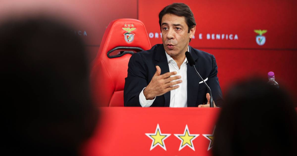 Benfica "não ficou nas mãos de ninguém": Rui Costa quebra si