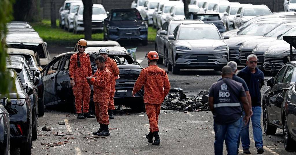 Quatro mortos em queda de helicóptero no Rio de Janeiro