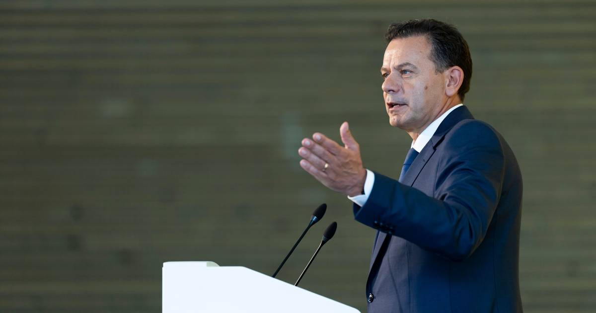 Montenegro asegura que Gobierno hace "todo lo posible" ante ola de calor