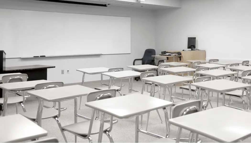 Acabou o prazo, mas professores ainda vão classificar exames nacionais esta quinta-feira