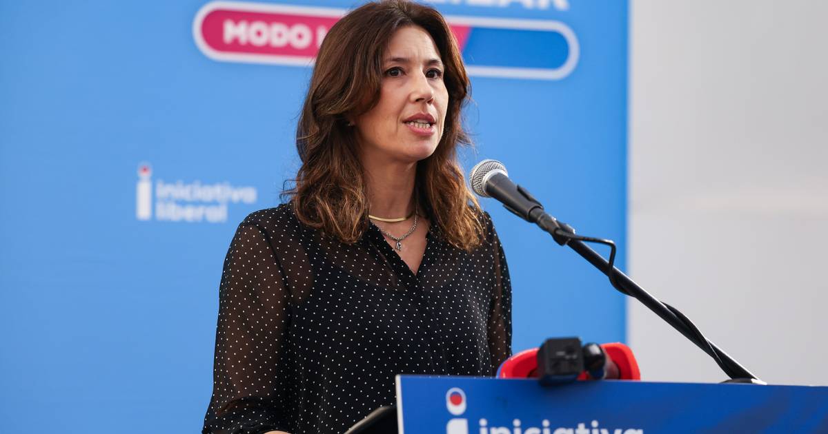 IL accuse Montenegro de lier l'avenir du Gouvernement au cas Luís Neves
