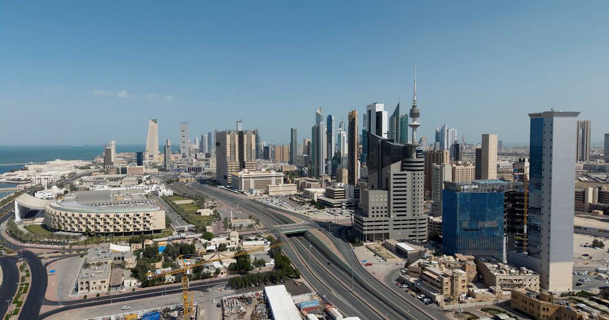 Kuwait garante que defesas aéreas estão a responder a ataque iraniano com mísseis e drones