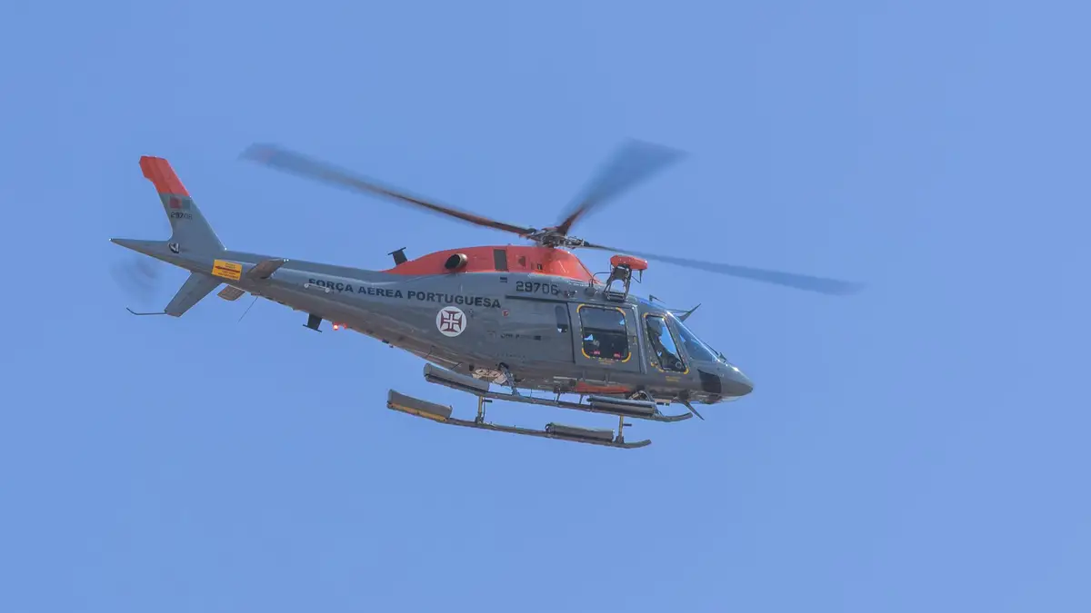 Força Aérea resgata quatro pessoas em menos de 12 horas - SIC Notícias