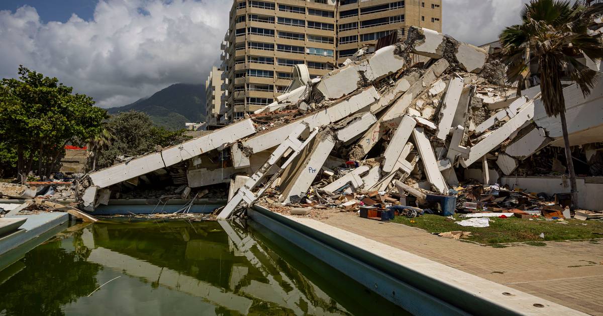 Sobe para 136 número de portugueses e lusodescendentes mortos nos sismos da Venezuela