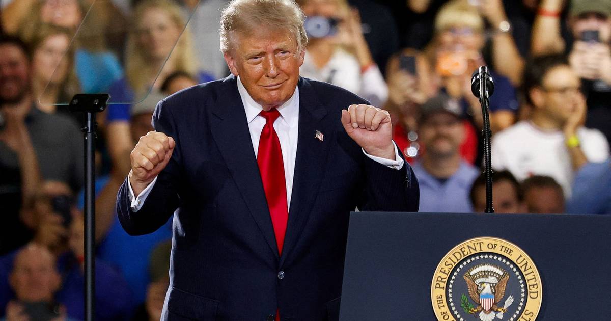 Trump feiert Sieg der rechtsextremen deutschen Partei bei Regionalwahlen