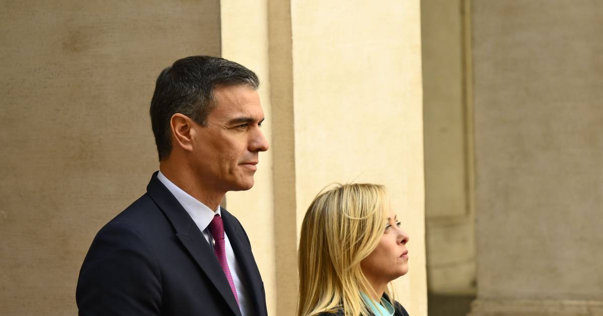 L'Italie prolonge les contrôles pour les voyageurs en provenance d'Espagne, Madrid répond à la même enseigne