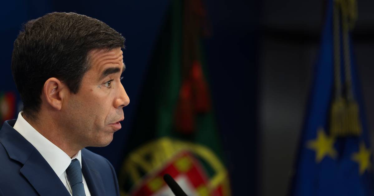 Leitão Amaro difende che la legge sul rimpatrio aiuta "le autorità a combattere l'immigrazione illegale"