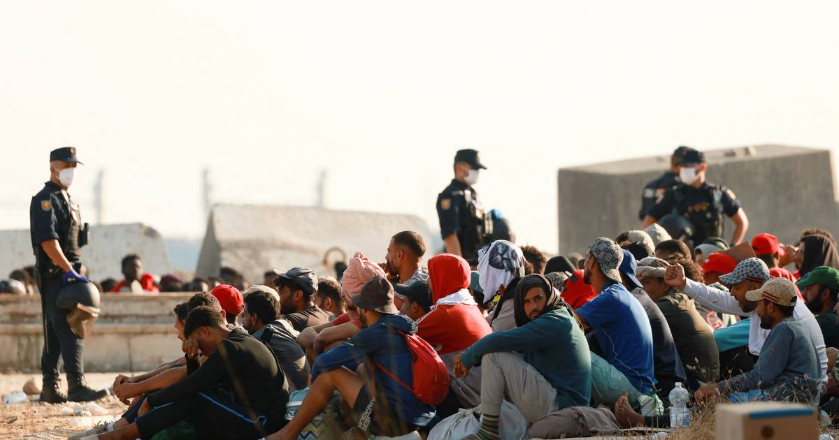 Spanische Regierung genehmigt außerordentliche Unterstützung von 309 Millionen zur Bewältigung der humanitären Krise in Ceuta