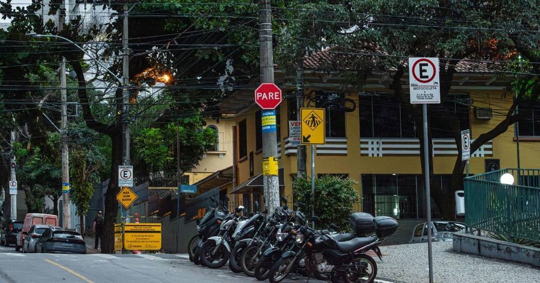 Sicherheitsgefühl sinkt in Brasilien: Motorradüberfälle auf öffentlichen Straßen sind bereits eine „Epidemie"