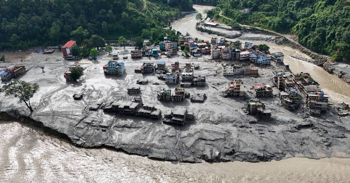 Colapso de glaciar estará entre as causas da catastrófica enxurrada no Nepal e Tibete