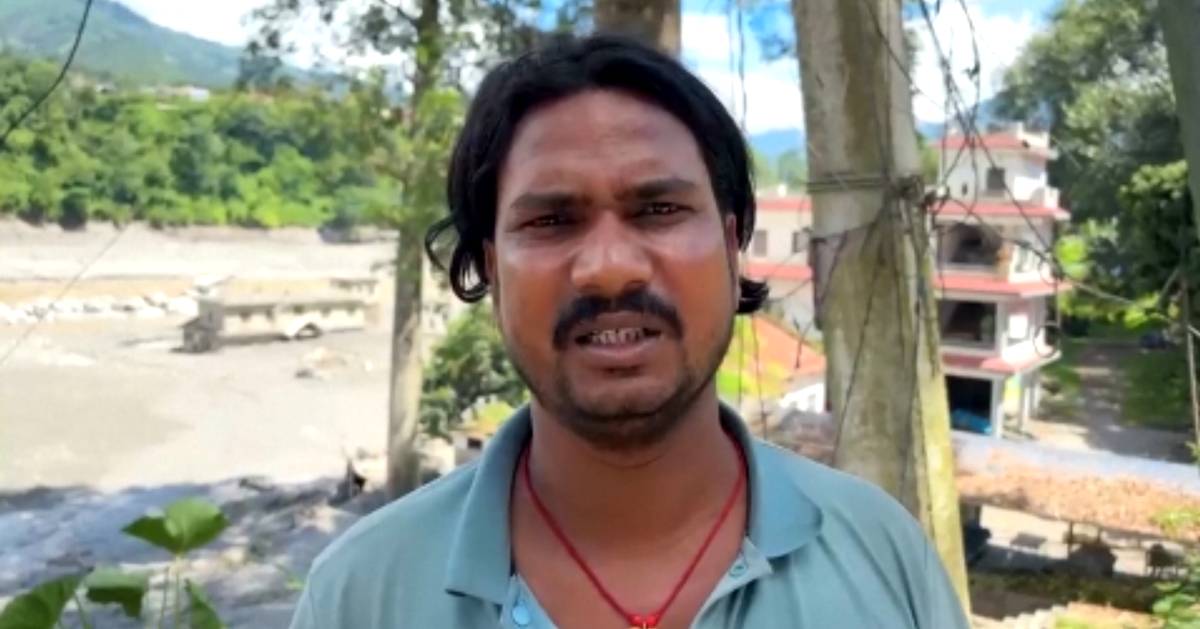 Non ci è rimasto nulla": le alluvioni distruggono negozi e lasciano una scia di distruzione in Nepal