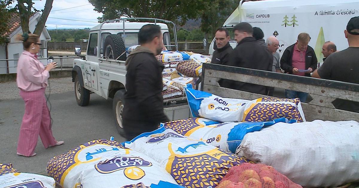 Boticas entrega otto tonnellate di mangime ai produttori di bestiame colpiti dagli incendi
