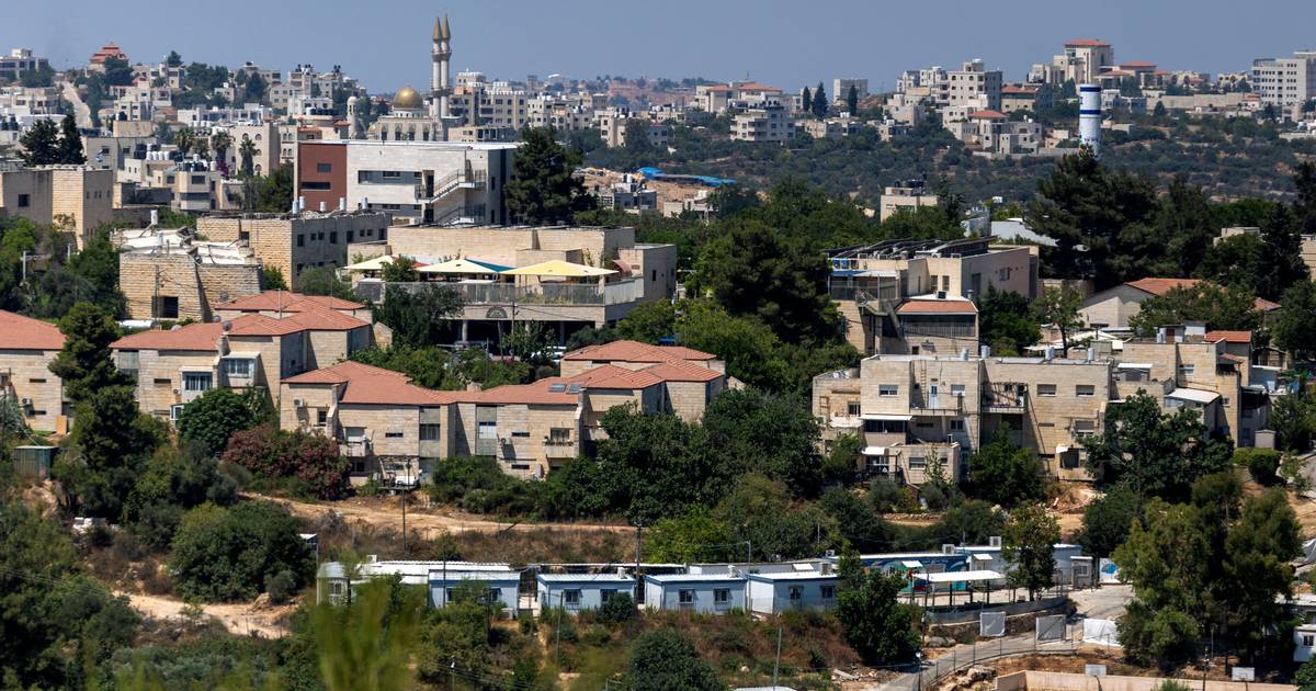 Reino Unido quer proibir comércio com colonatos israelitas na Cisjordânia