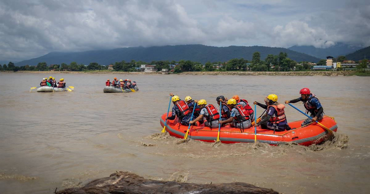 Anzahl der Opfer in Nepal steigt auf 1.114 Tote und 3.916 Vermisste