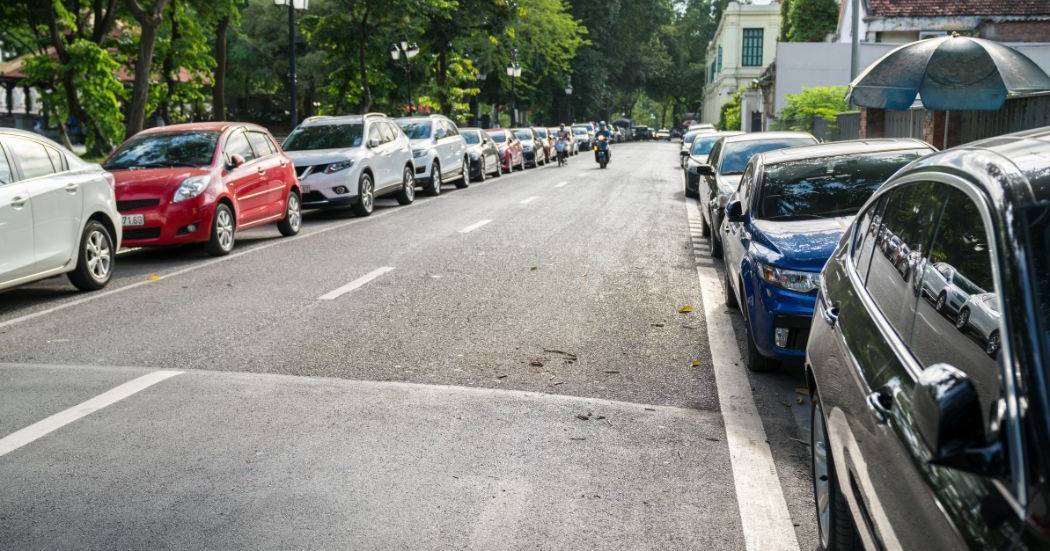Pensa di saper parcheggiare in parallelo? La (insolita) competizione che ha messo alla prova i conducenti negli USA