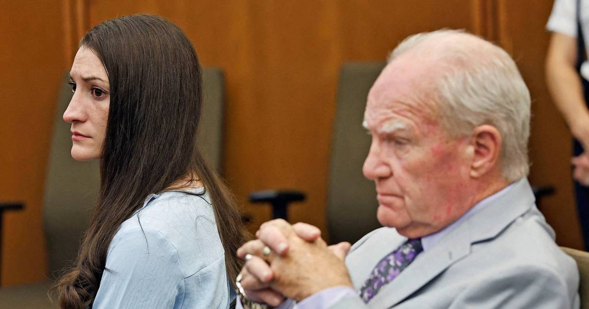 "Há uma pessoa com dúvidas": júri reunido novamente para ultrapassar impasse no julgamento de Lindsay Clancy