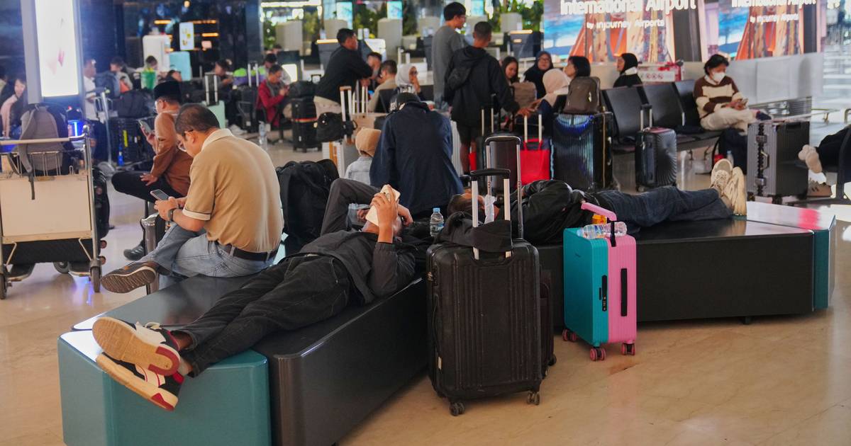 Plus de 270 000 passagers en Indonésie affectés par l'éruption de l'Anak Krakatoa