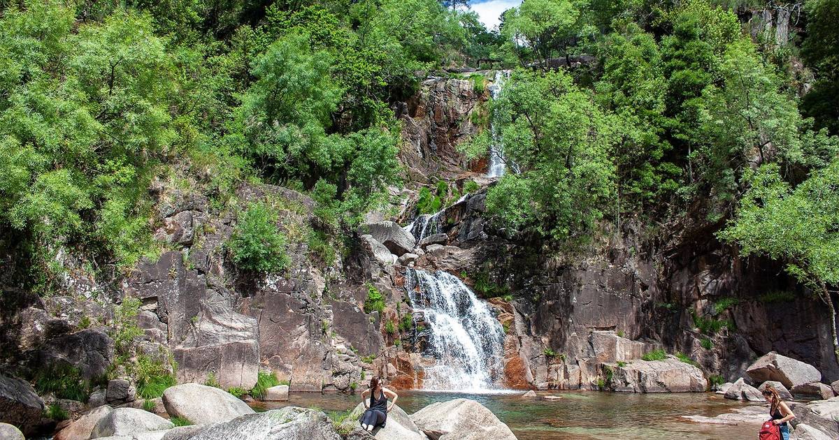 Bambino di 11 anni cade in una cascata a Gerês e viene trasportato in elicottero a Braga