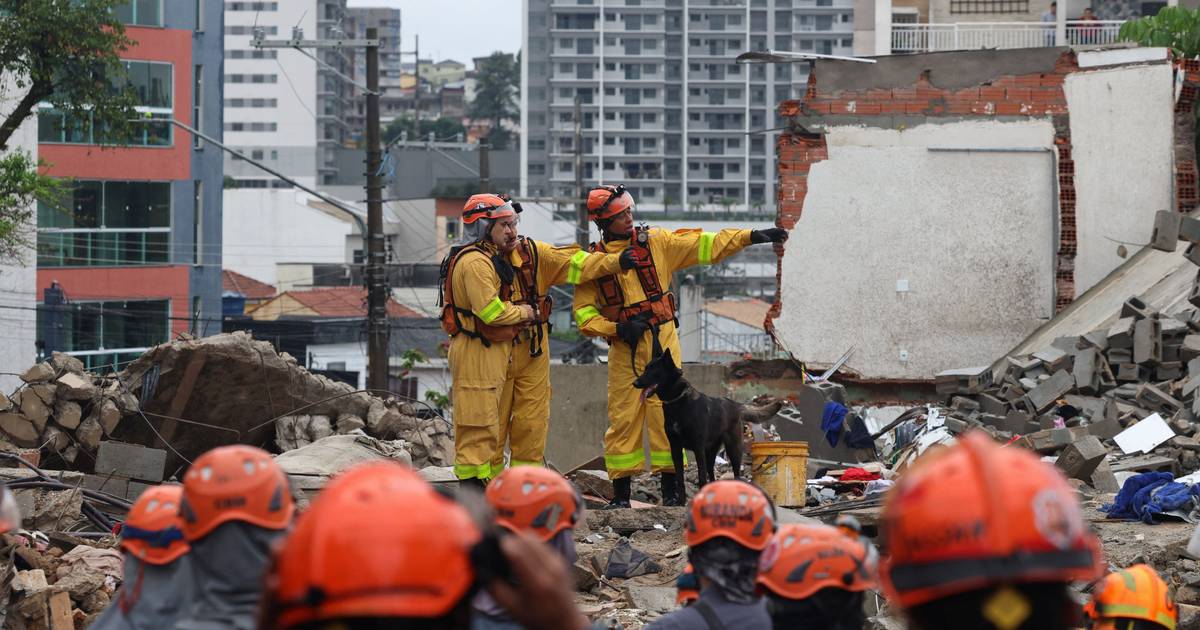 Desabamento de prédio no Brasil faz pelo menos dois mortos e deixa seis desaparecidos